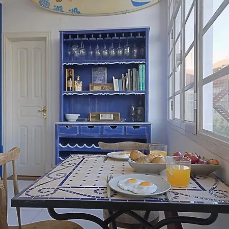 Portuguese Living Amoreiras Retro Daire *